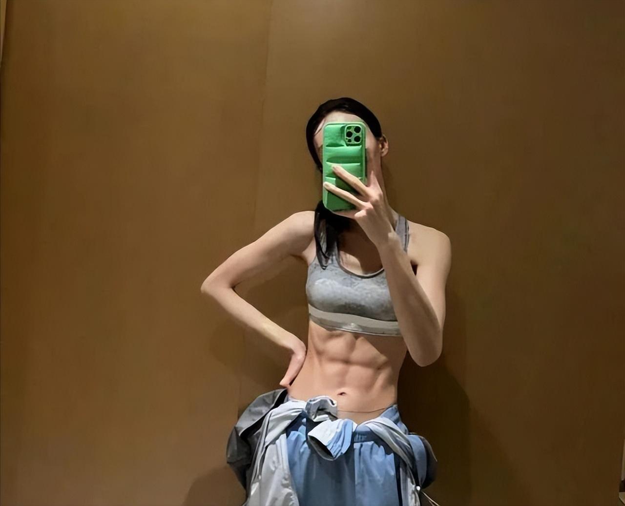 脱发健身明星会秃头吗_脱发健身明星会恢复吗_明星健身怎么不会脱发